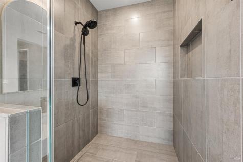 3747 Paxton Place Santa Rosa CA 95404