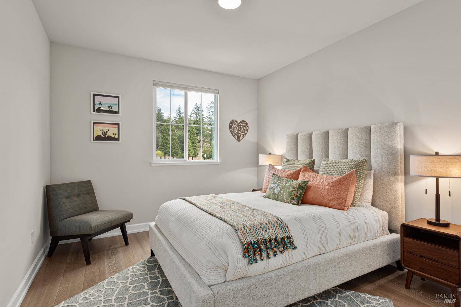 3747 Paxton Place Santa Rosa CA 95404