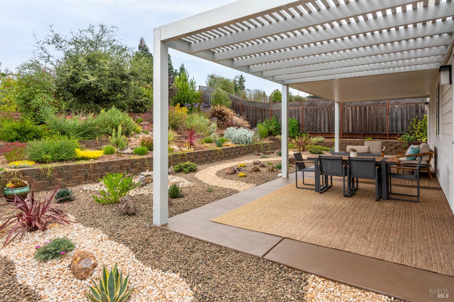 3747 Paxton Place Santa Rosa CA 95404