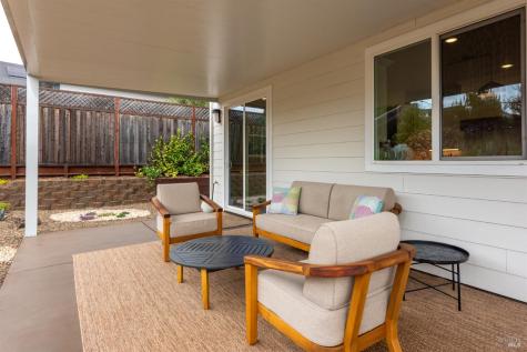 3747 Paxton Place Santa Rosa CA 95404