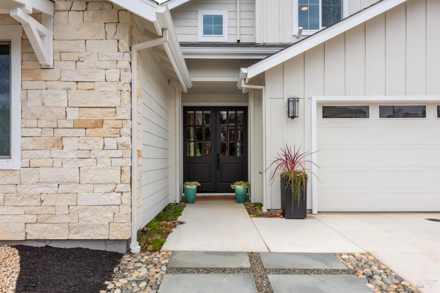 3747 Paxton Place Santa Rosa CA 95404