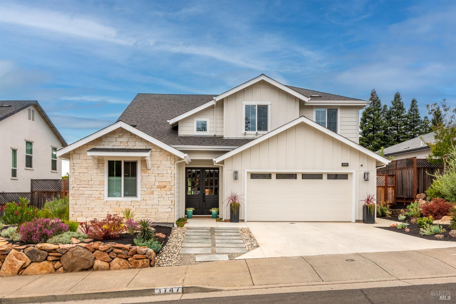3747 Paxton Place Santa Rosa CA 95404