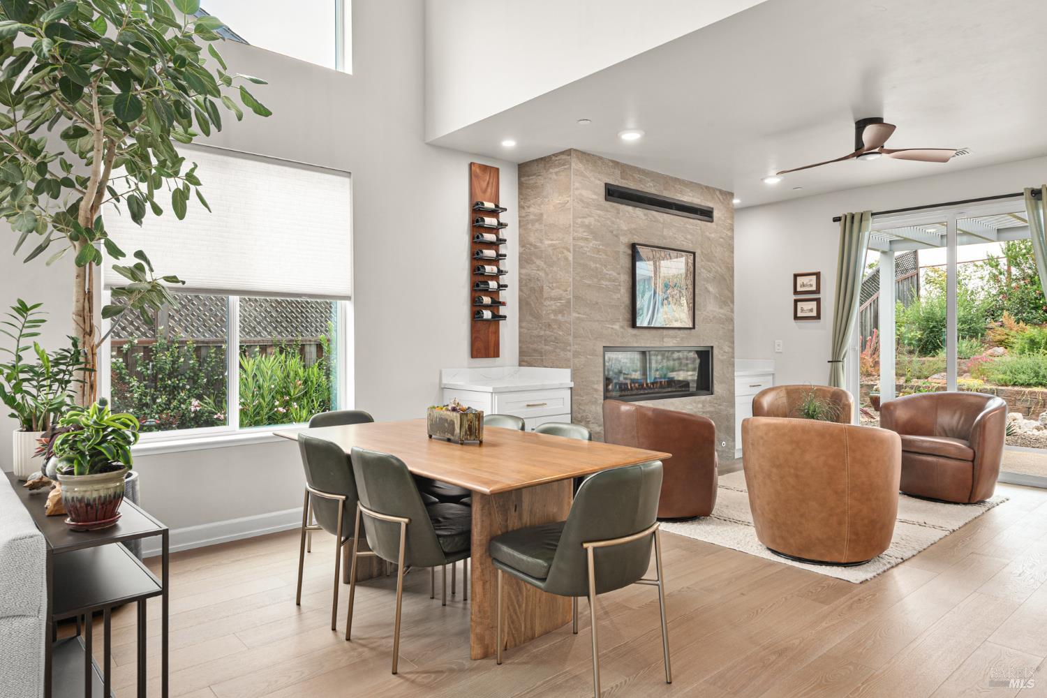 3747 Paxton Place Santa Rosa CA 95404