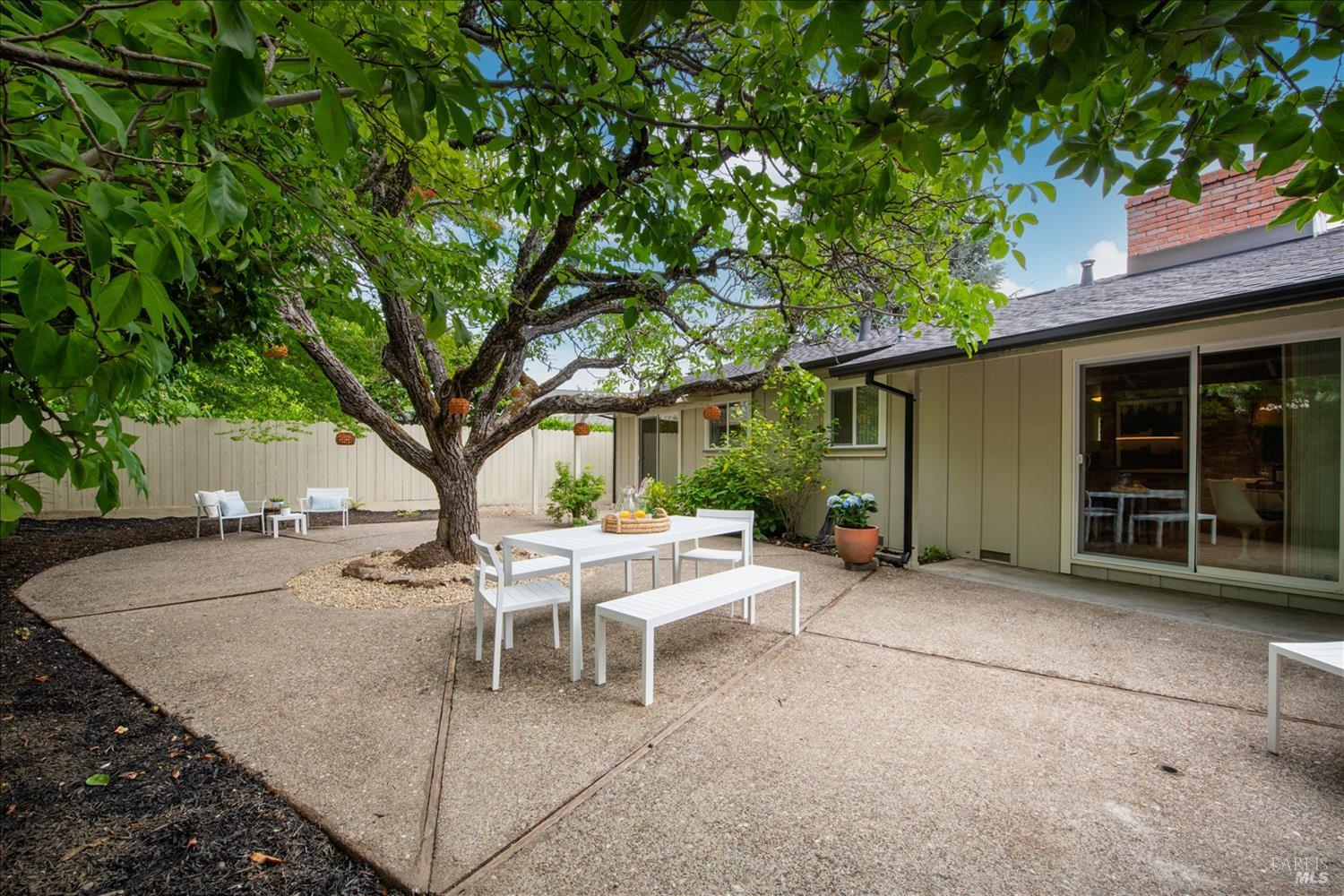 1703 Crinella Drive St. Helena CA 94574