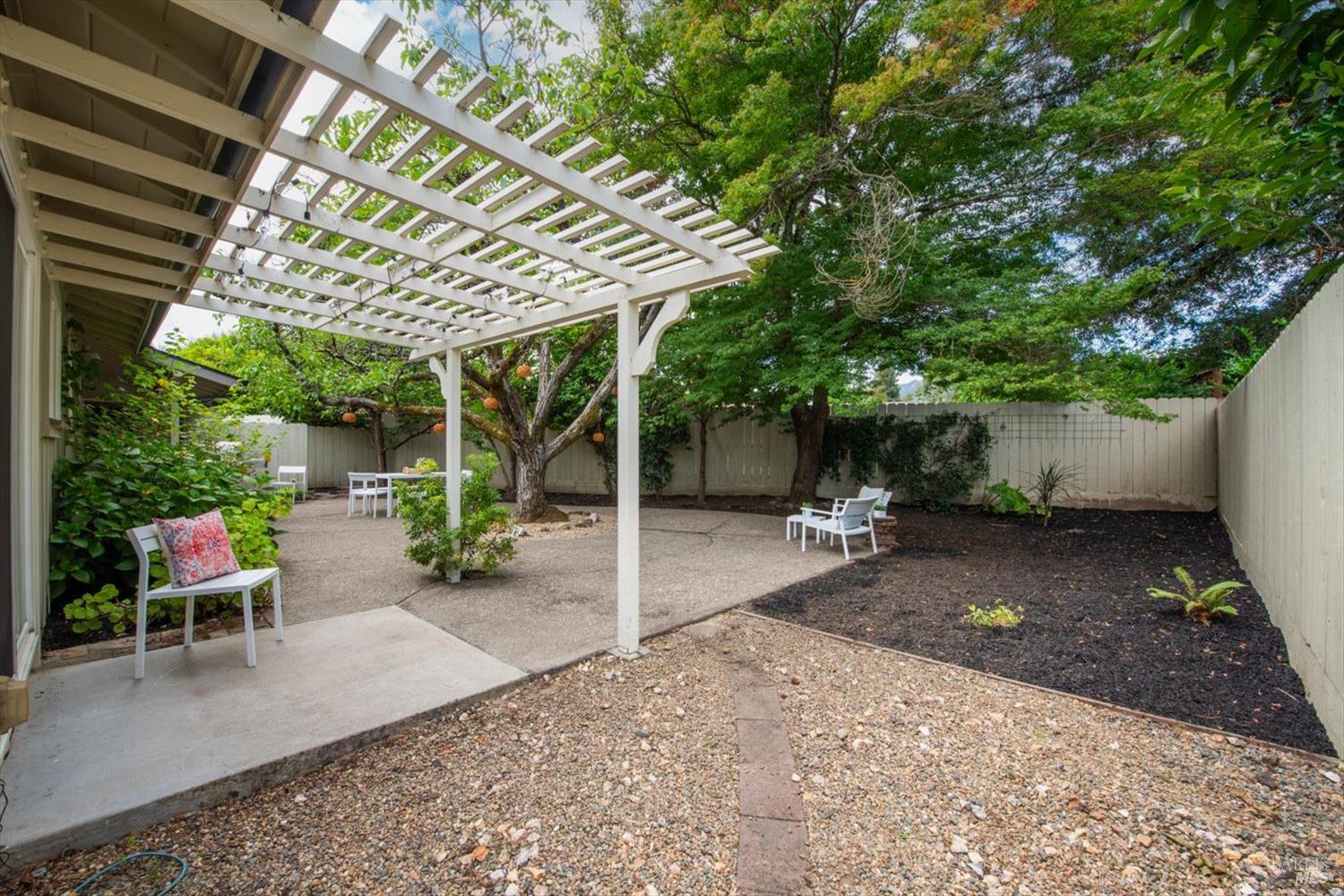 1703 Crinella Drive St. Helena CA 94574