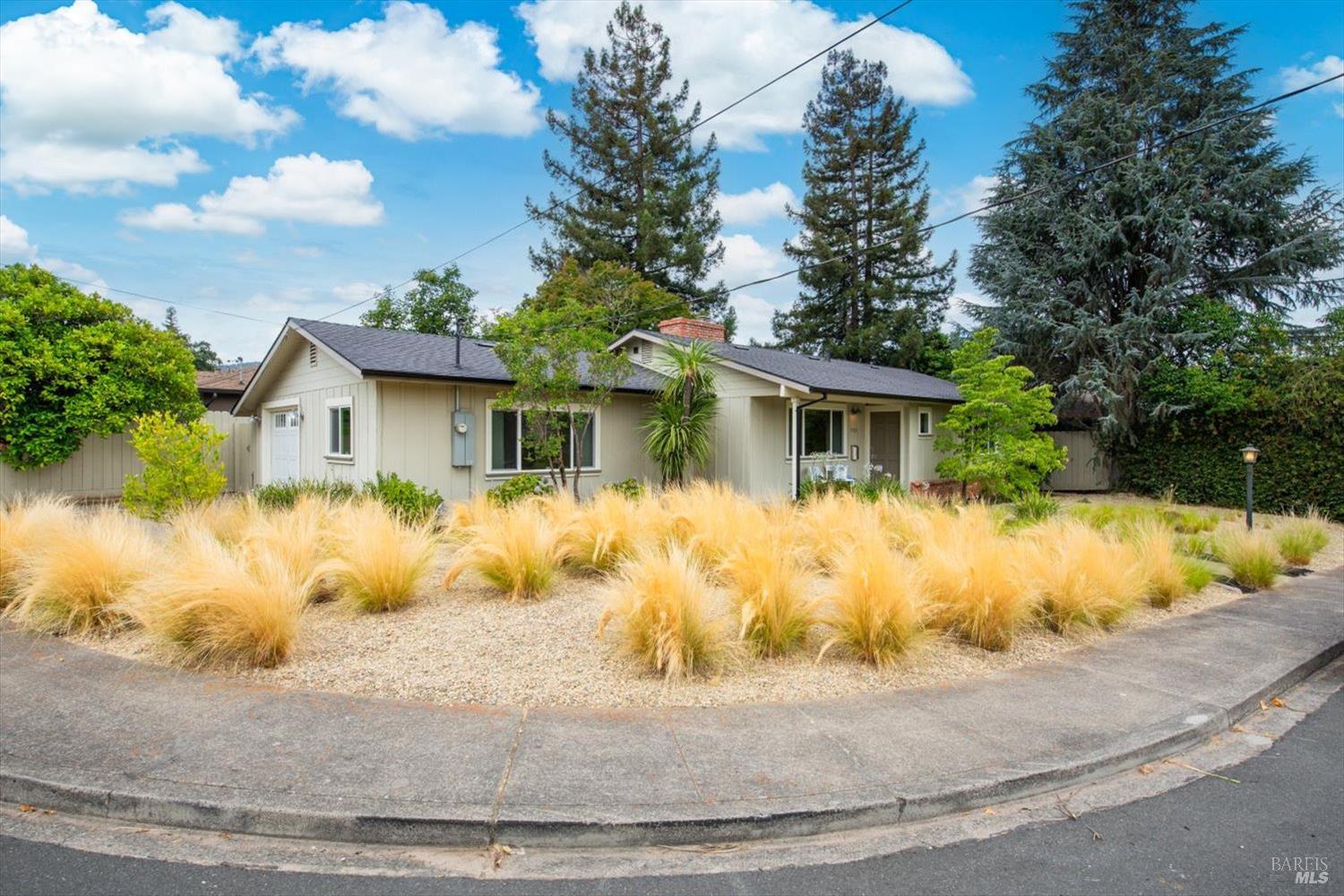 1703 Crinella Drive St. Helena CA 94574
