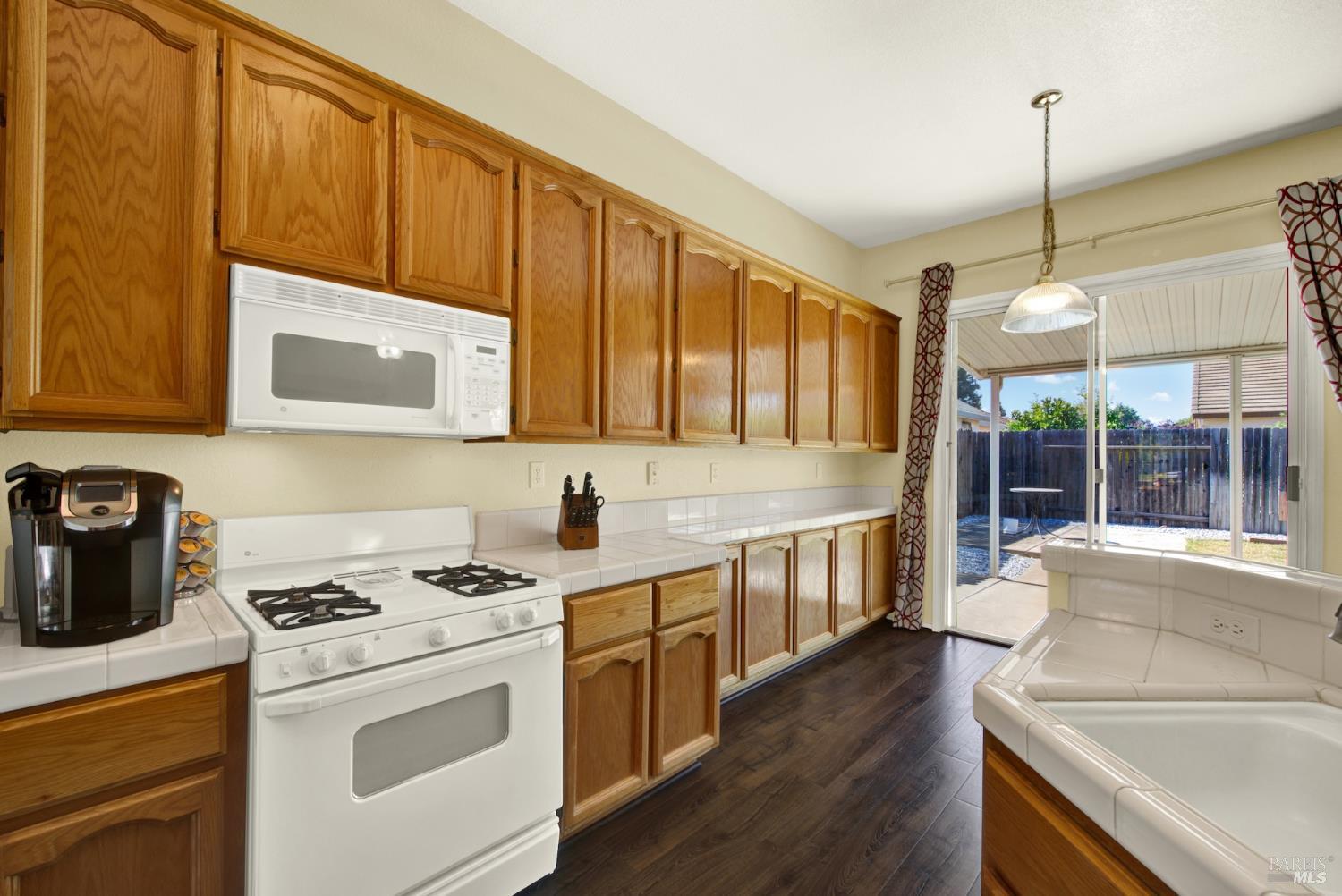 525 Schooner Ridge Drive Dixon CA 95620