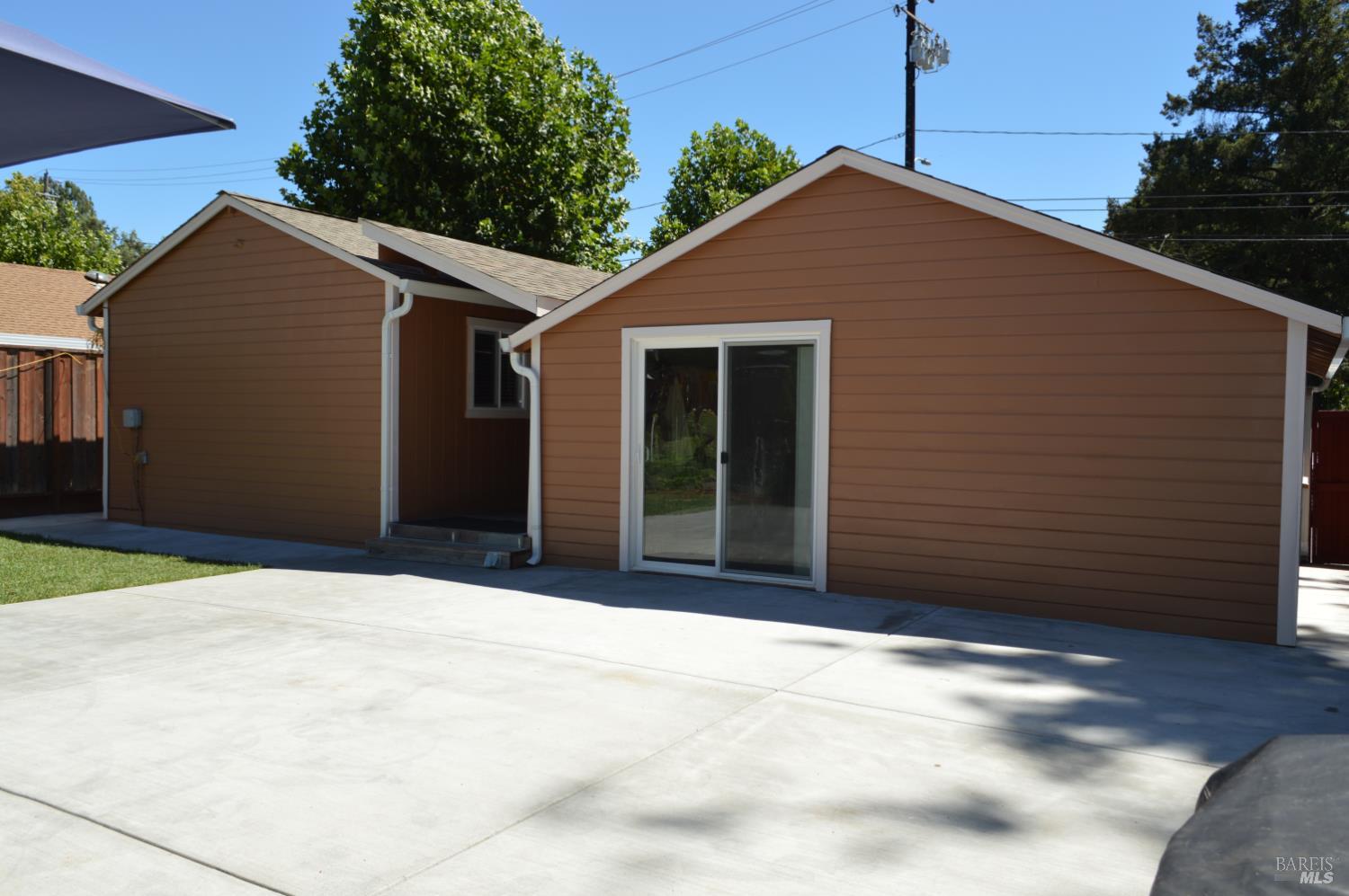 1 Lorraine Street Ukiah CA 95482