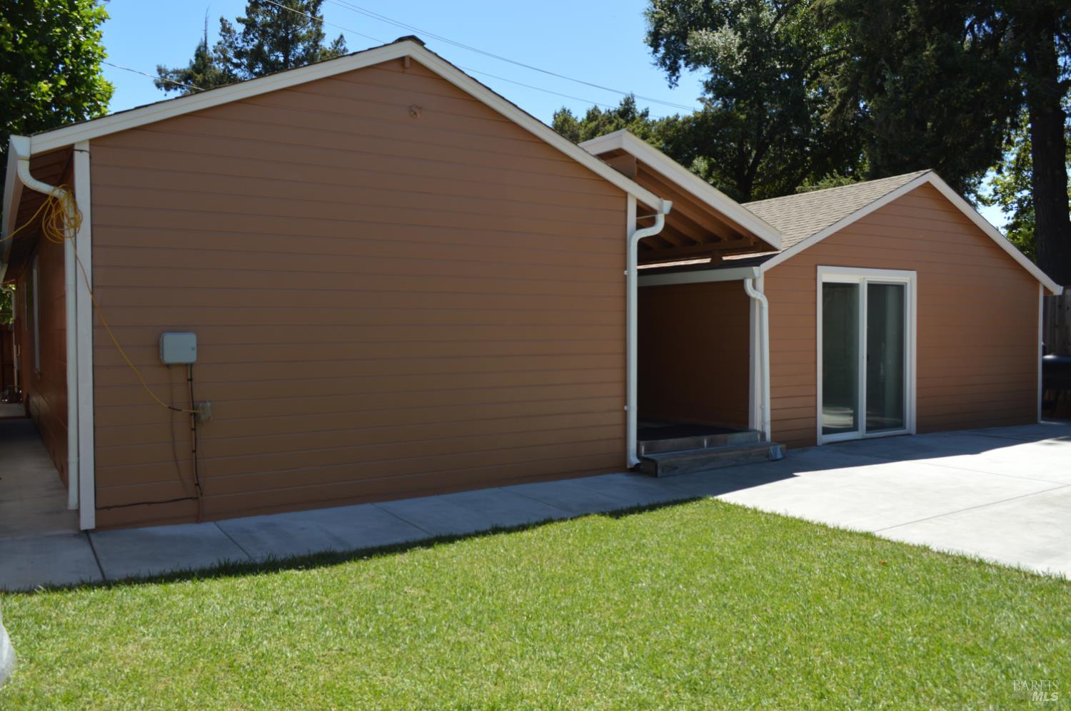1 Lorraine Street Ukiah CA 95482