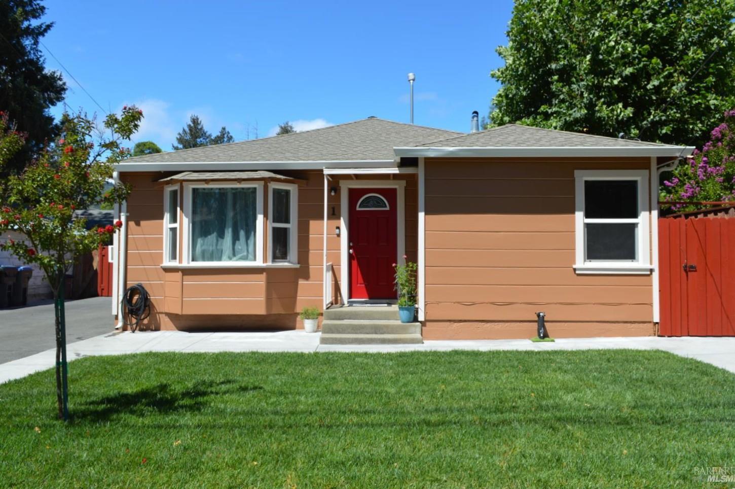 1 Lorraine Street Ukiah CA 95482