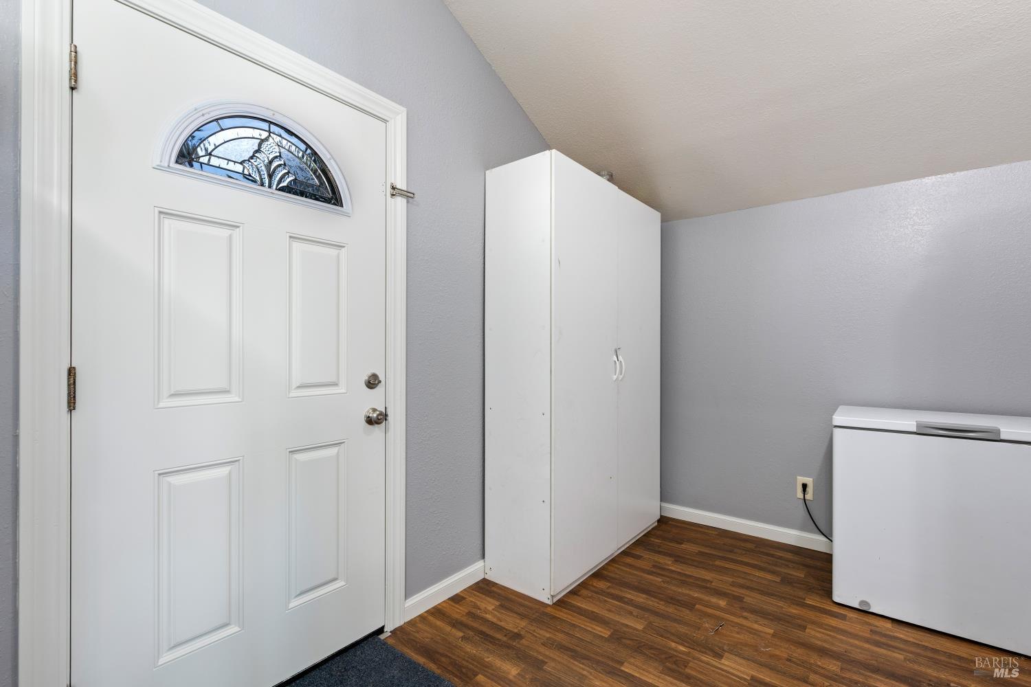 1 Lorraine Street Ukiah CA 95482