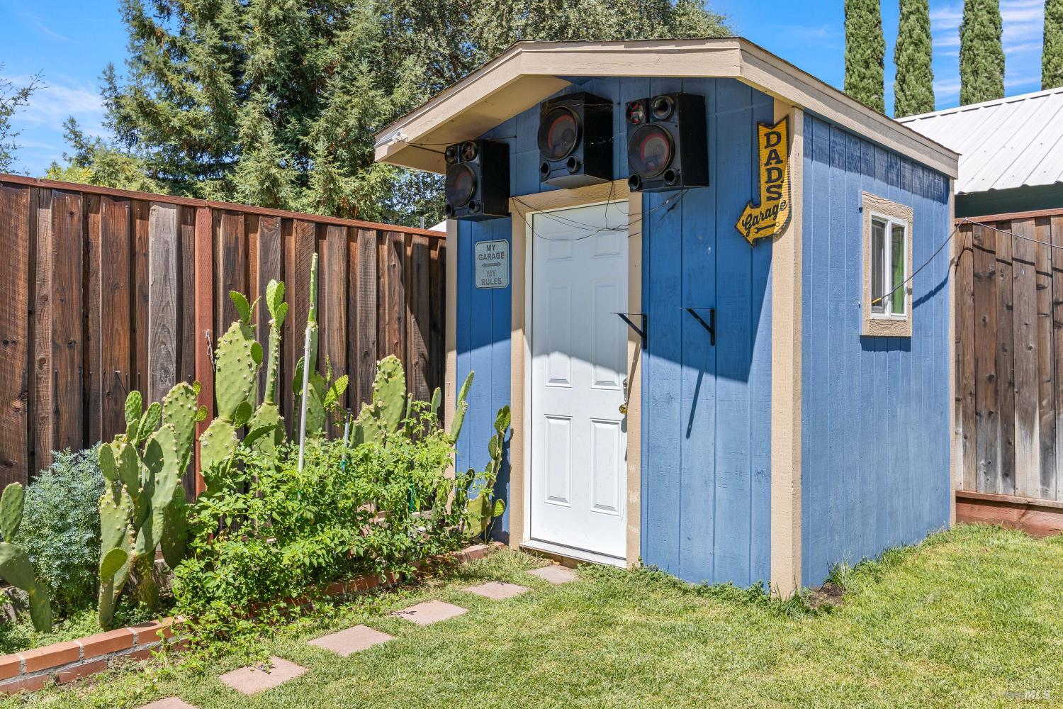1 Lorraine Street Ukiah CA 95482