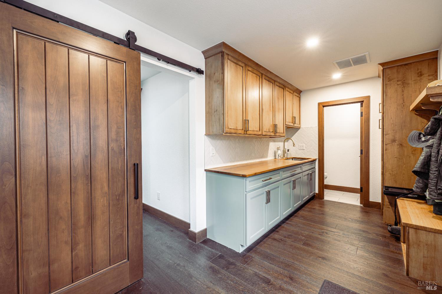2740 River Road Windsor CA 95492