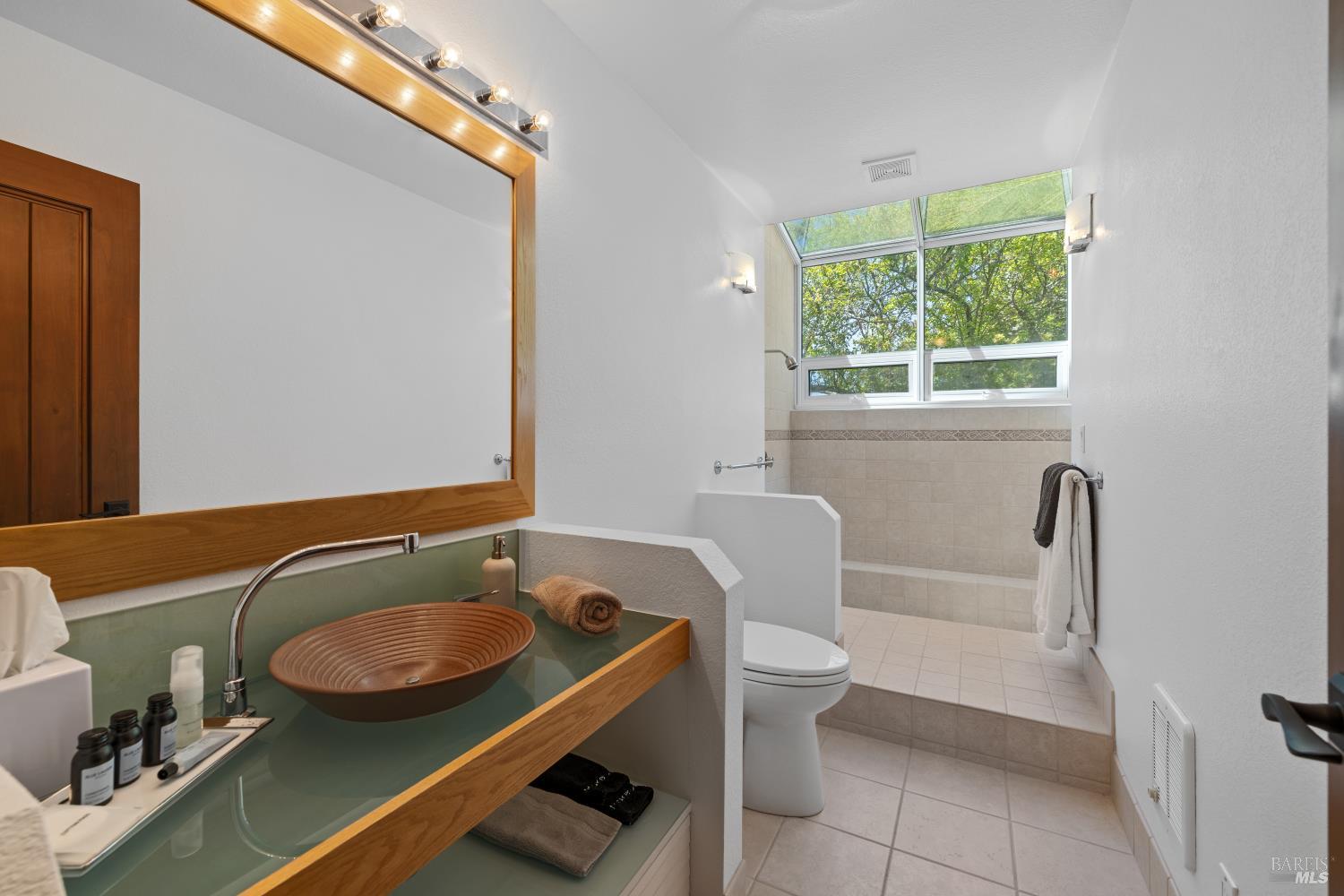 2740 River Road Windsor CA 95492
