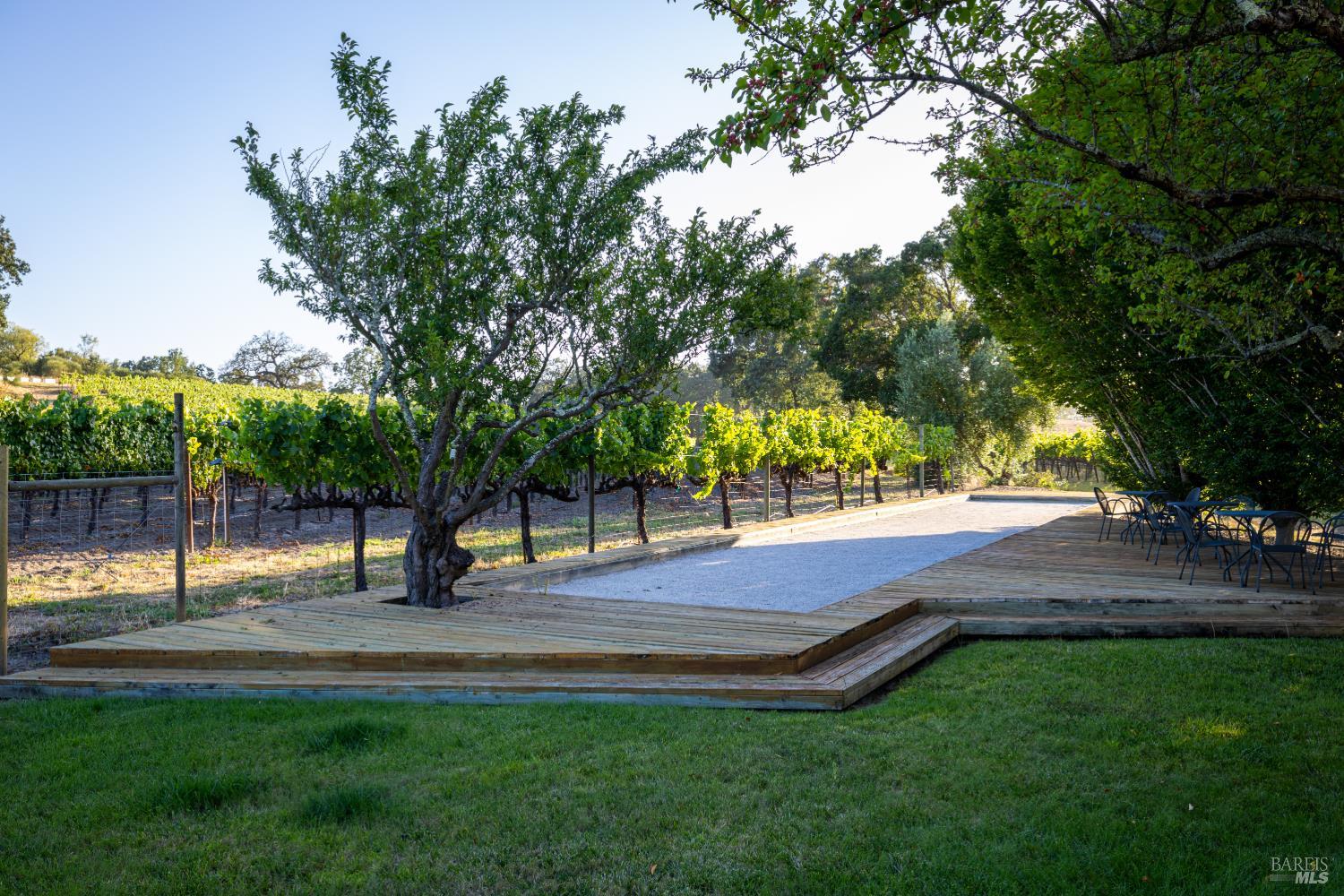 2740 River Road Windsor CA 95492