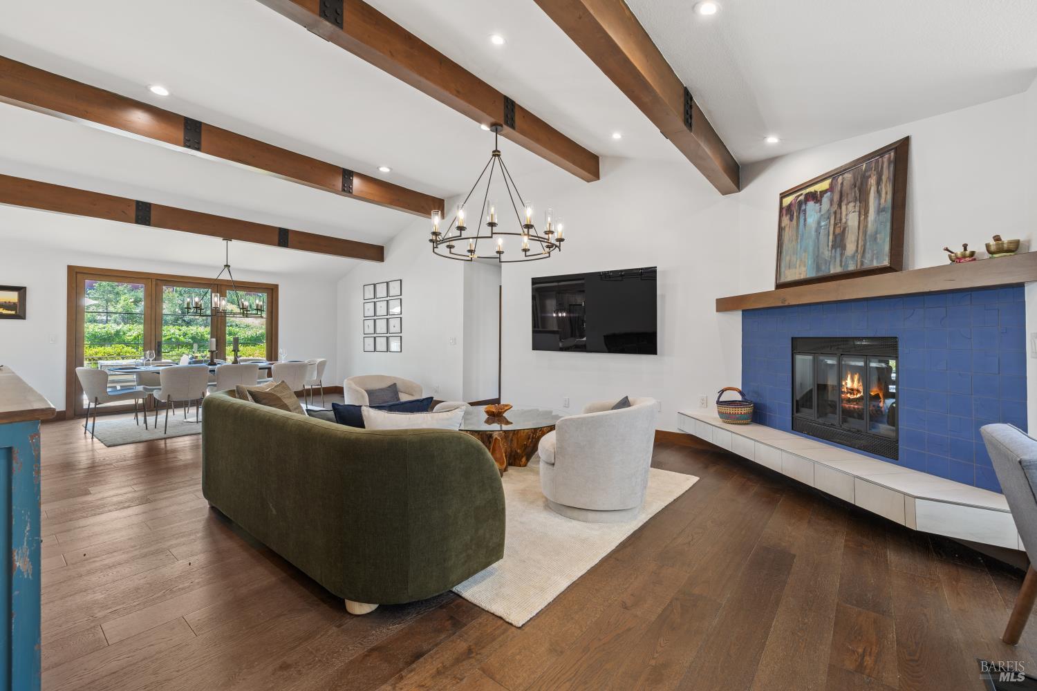 2740 River Road Windsor CA 95492