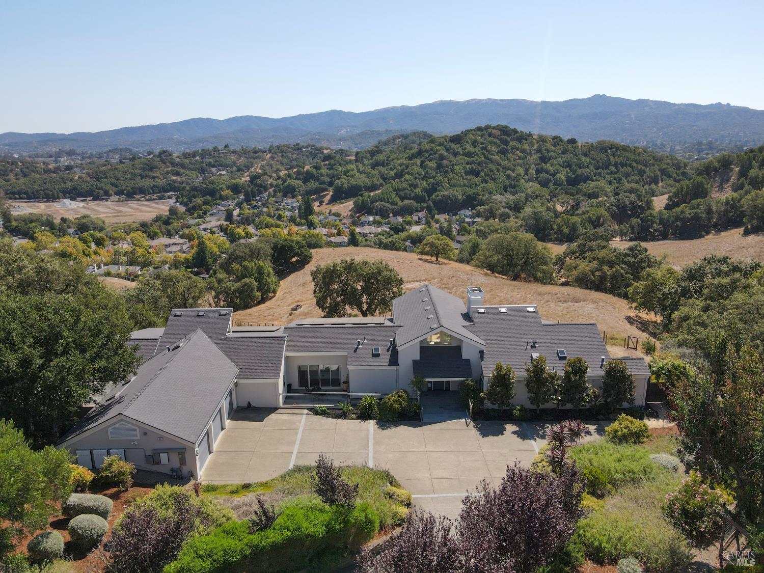 37 Nunes Drive Novato CA 94945