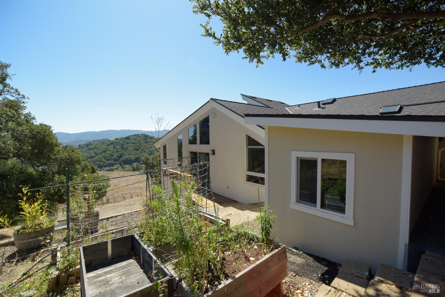 37 Nunes Drive Novato CA 94945