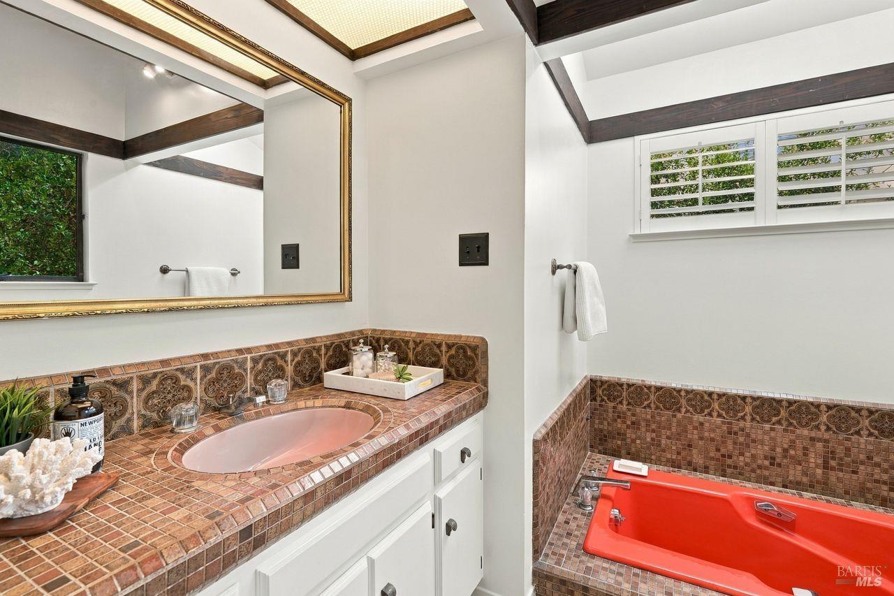 54 Rutherford Avenue San Anselmo CA 94960