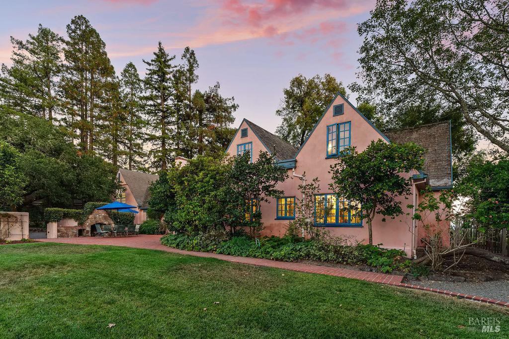 1212 N Fitch Mountain Road Healdsburg CA 95448