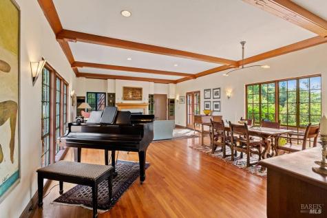 1212 N Fitch Mountain Road Healdsburg CA 95448