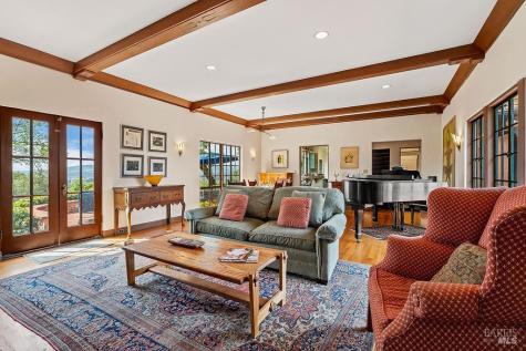 1212 N Fitch Mountain Road Healdsburg CA 95448