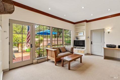 1212 N Fitch Mountain Road Healdsburg CA 95448