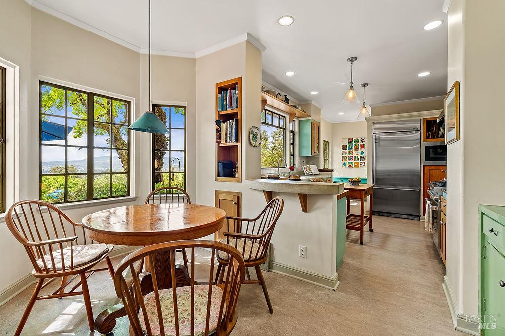 1212 N Fitch Mountain Road Healdsburg CA 95448