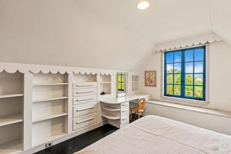 1212 N Fitch Mountain Road Healdsburg CA 95448