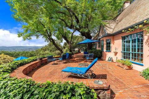 1212 N Fitch Mountain Road Healdsburg CA 95448