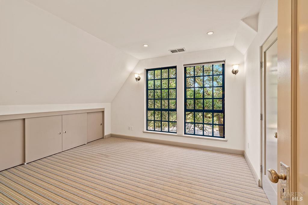 1212 N Fitch Mountain Road Healdsburg CA 95448