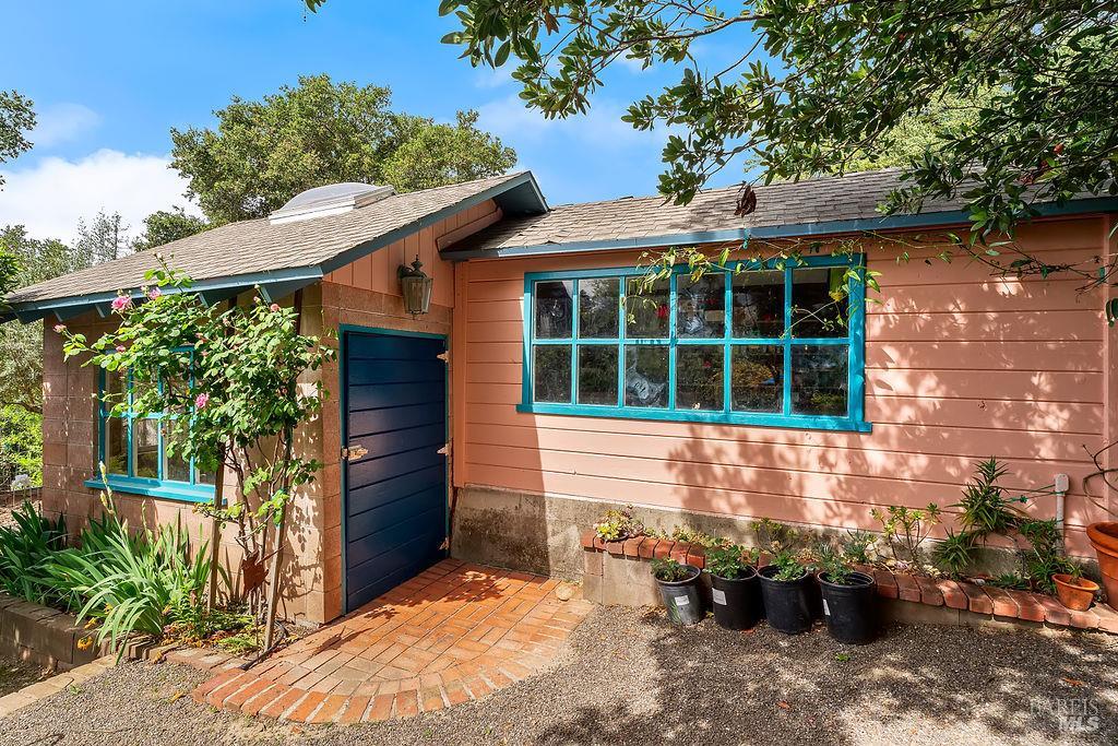 1212 N Fitch Mountain Road Healdsburg CA 95448