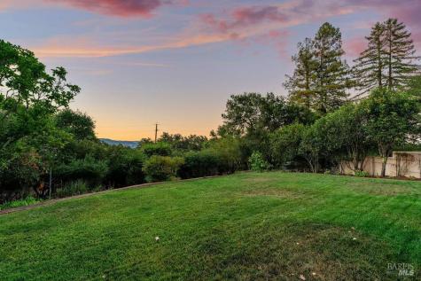 1212 N Fitch Mountain Road Healdsburg CA 95448