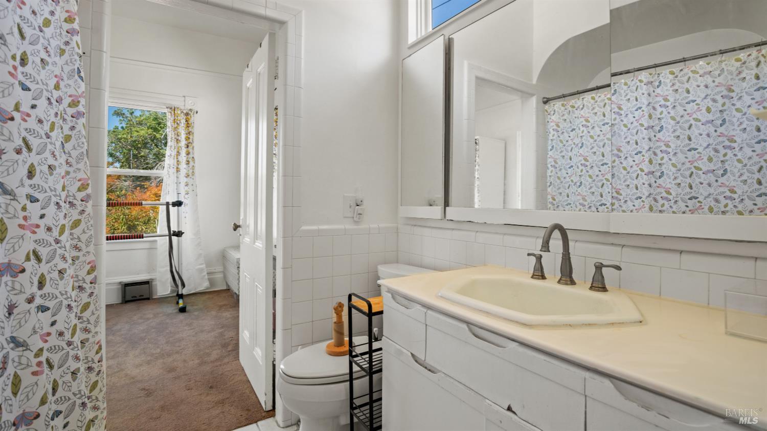 1160 Powell Street Oakland CA 94608