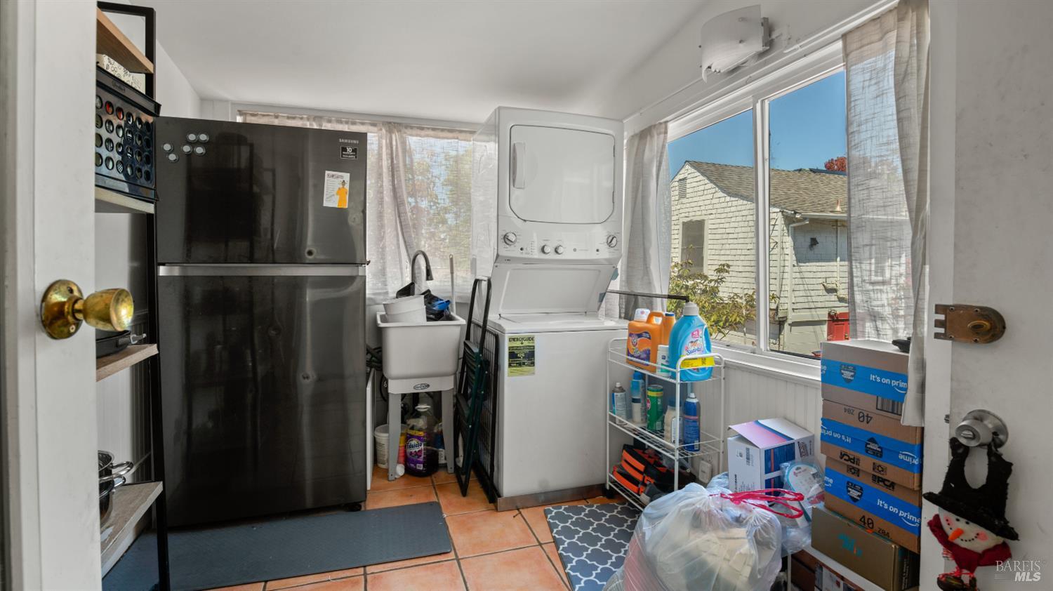 1160 Powell Street Oakland CA 94608