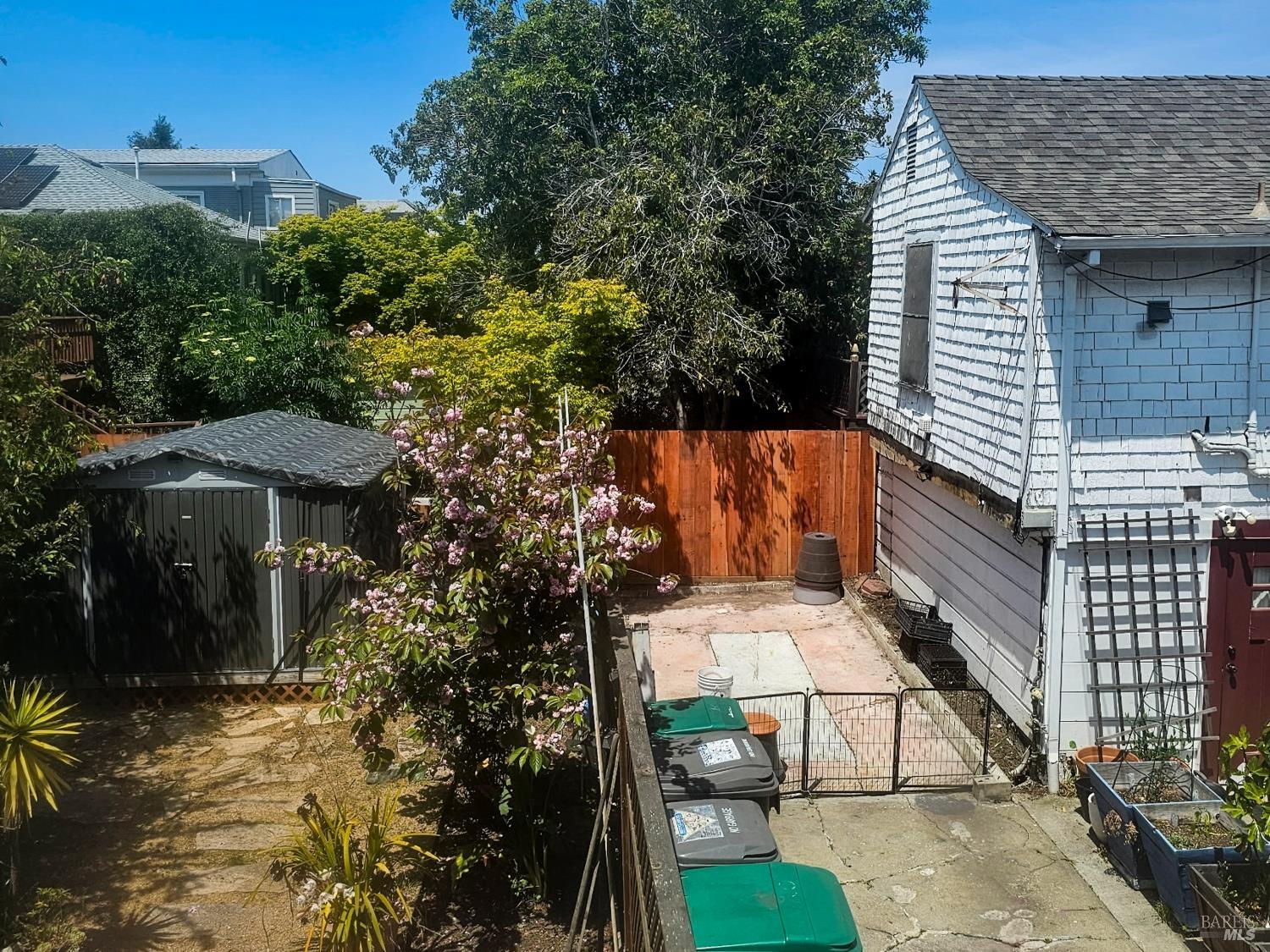 1160 Powell Street Oakland CA 94608