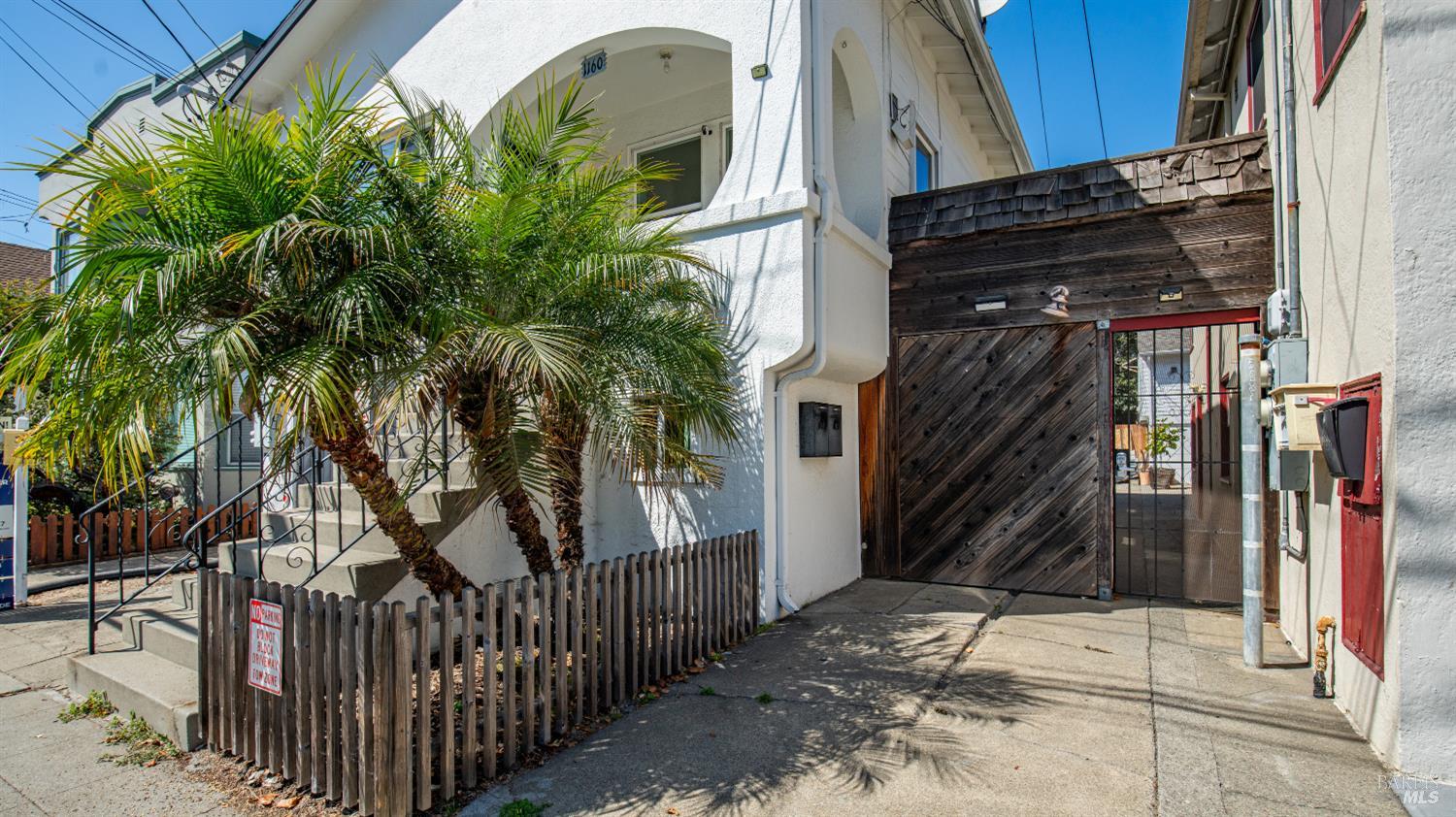 1160 Powell Street Oakland CA 94608