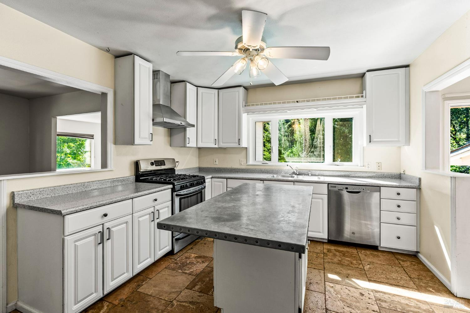 11 Lukens Place Angwin CA 94508