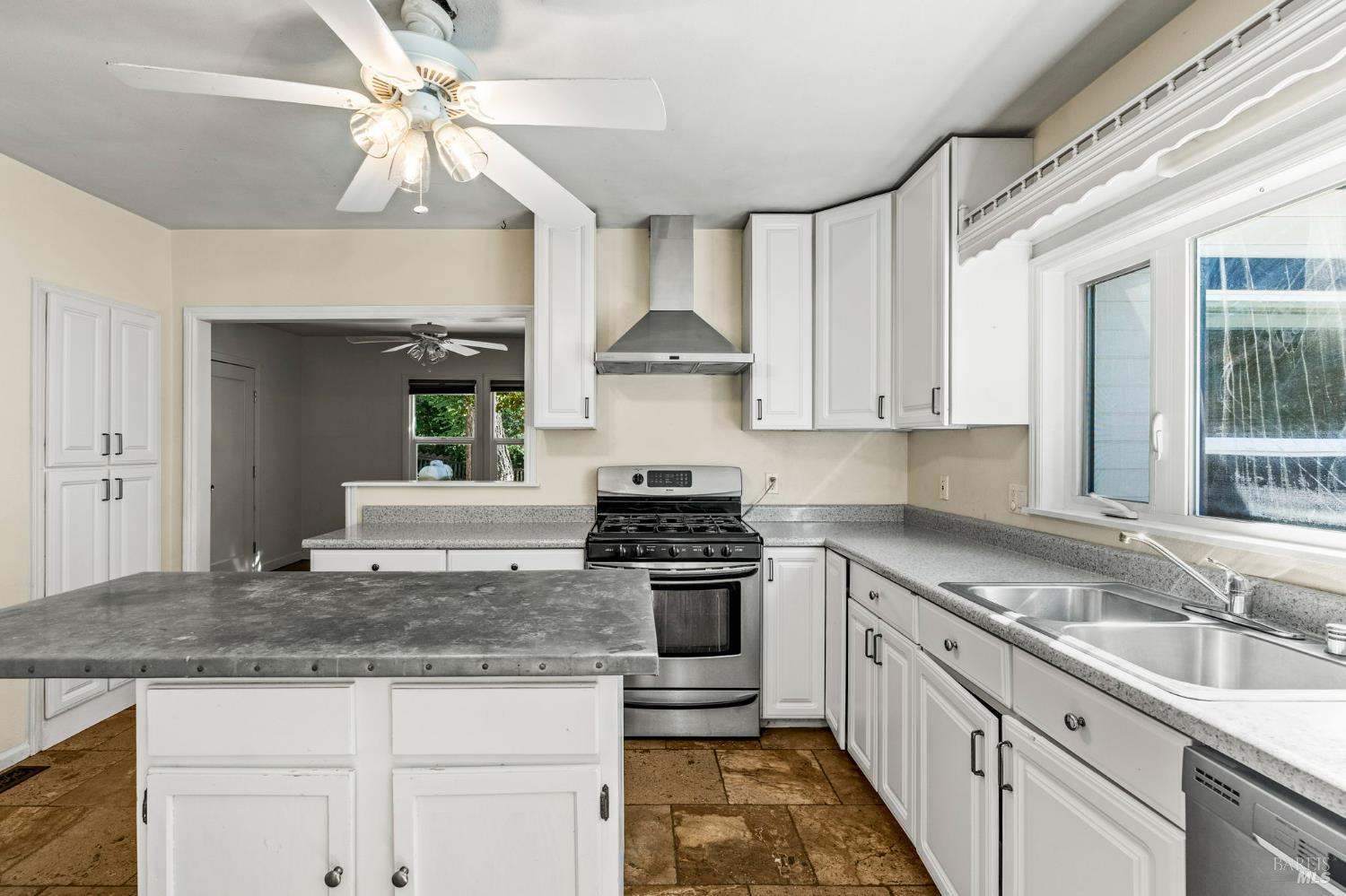 11 Lukens Place Angwin CA 94508