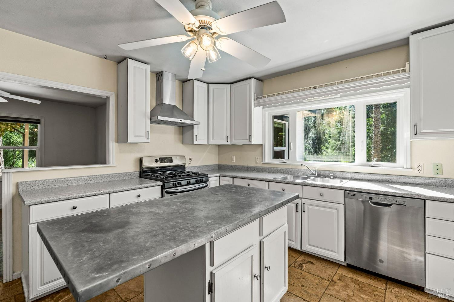 11 Lukens Place Angwin CA 94508