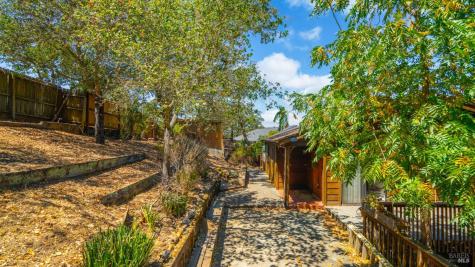 48 Manzanita Avenue Novato CA 94945