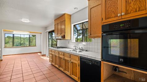 48 Manzanita Avenue Novato CA 94945