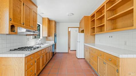 48 Manzanita Avenue Novato CA 94945