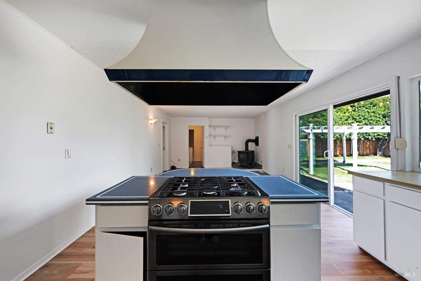 1008 Santa Clara Lane Petaluma CA 94954