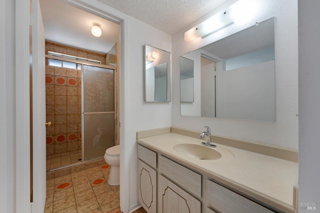 1008 Santa Clara Lane Petaluma CA 94954