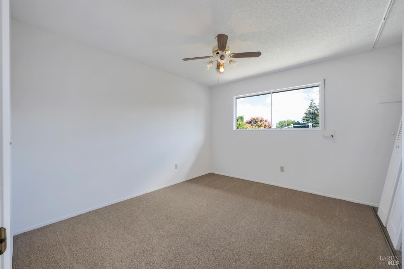 1008 Santa Clara Lane Petaluma CA 94954