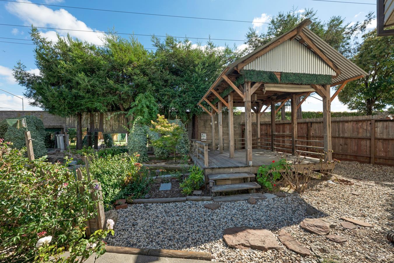 1008 Santa Clara Lane Petaluma CA 94954