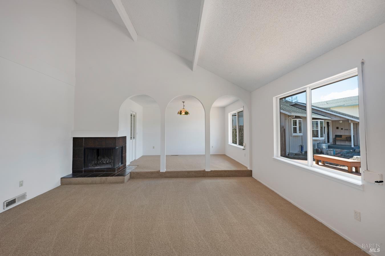 1008 Santa Clara Lane Petaluma CA 94954