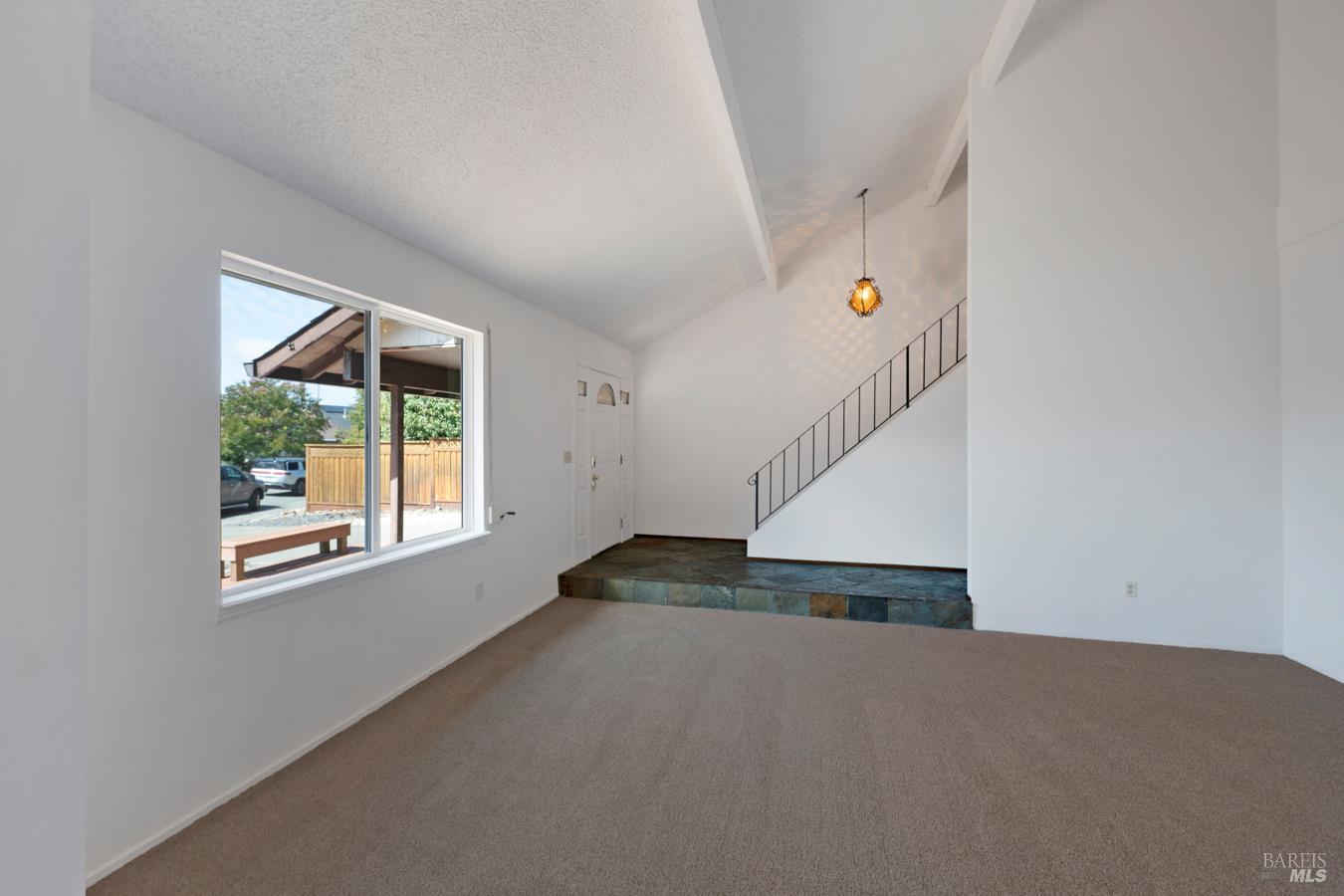 1008 Santa Clara Lane Petaluma CA 94954