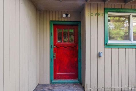 10987 Terrace Drive Forestville CA 95436